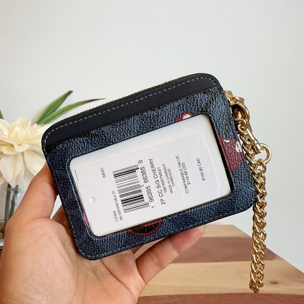 NWT‎ Coach Zip Card Case In Signature Canvas With Cherry Print - Picture 4 of 5